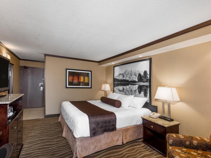 Siding 16 Lodge | Wetaskiwin | 5