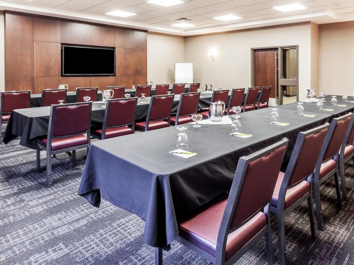 Siding 16 Lodge | Wetaskiwin | 4