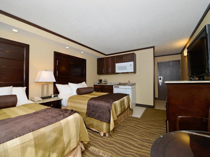 Siding 16 Lodge | Wetaskiwin | 10