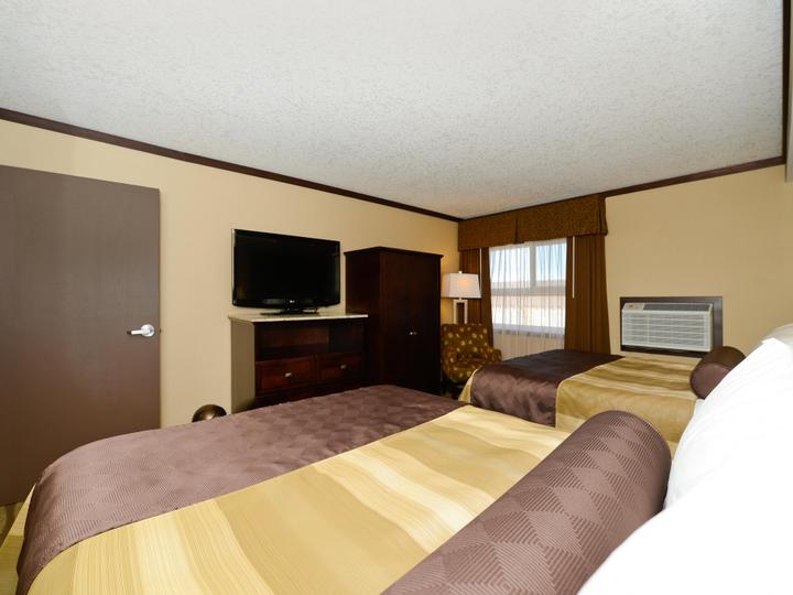 Siding 16 Lodge | Wetaskiwin | 15